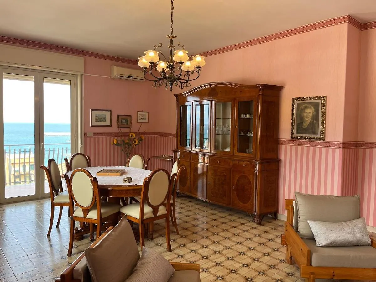Appartement Il Tesoro Di Fea à Giardini-Naxos Italie
